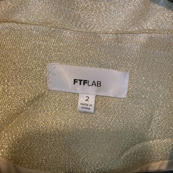 Fashion To Figure Metallic Gold Blazer - Picture 6 of 9